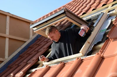Pose de fenêtres de toit Velux à Penvénan